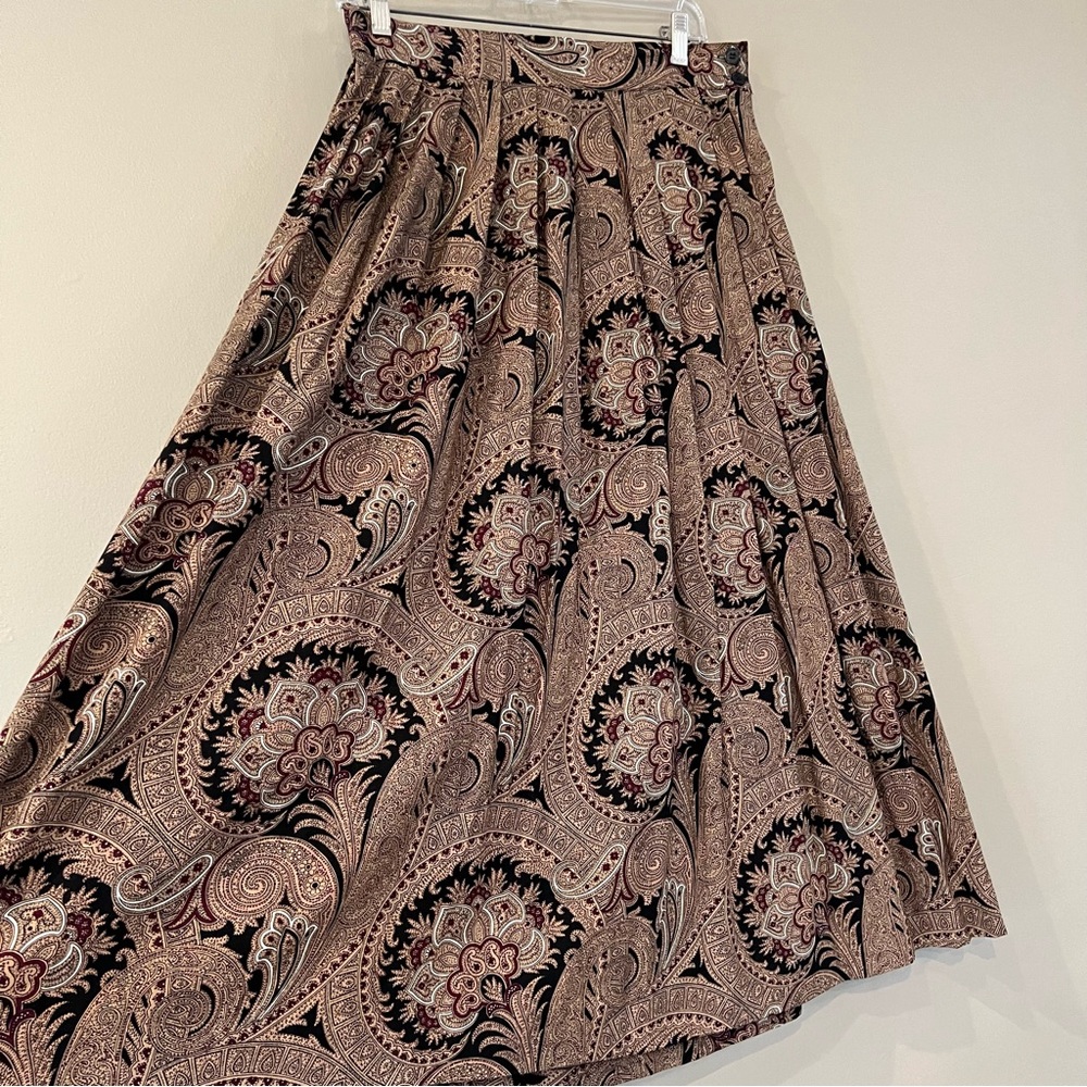 Vintage Rayon Long Maxi Skirt Sz 10 Flowy Pleated Tan Black Paisley